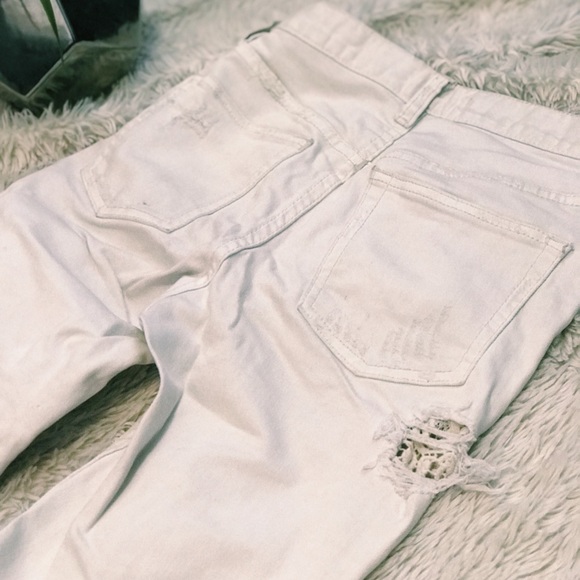 FREE PEOPLE Distressed Off-White Jeans - Picture 4 of 5